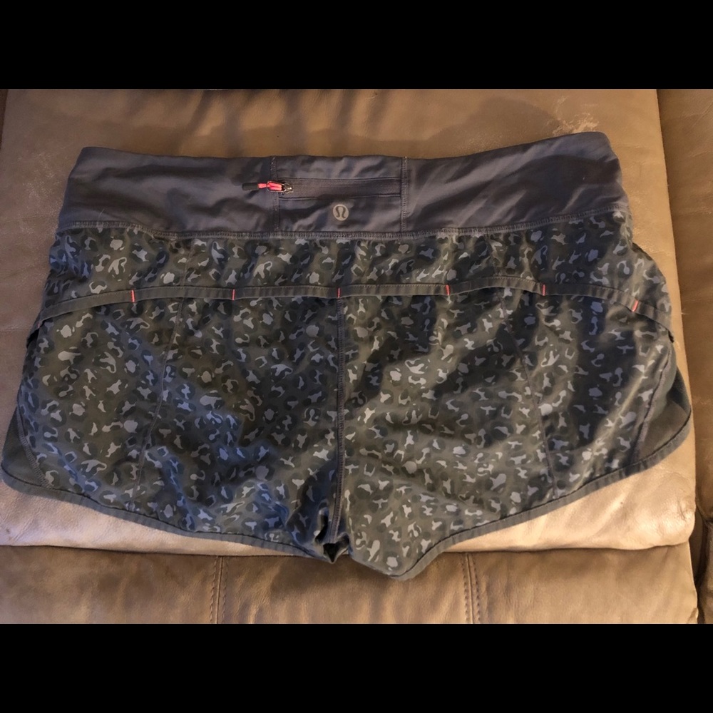 Vintage leopard print speed shorts 8